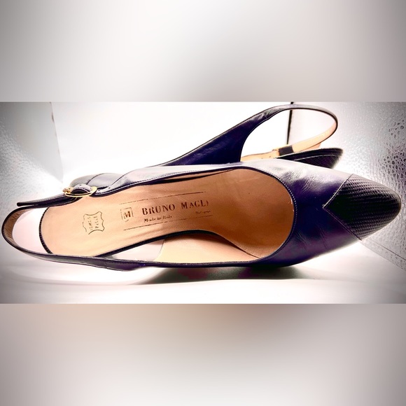 Elegant Bruno Magli Heels-Made in Italy-Size 7.5 AA-Good Vintage Cond-Navy Blue - Picture 7 of 8